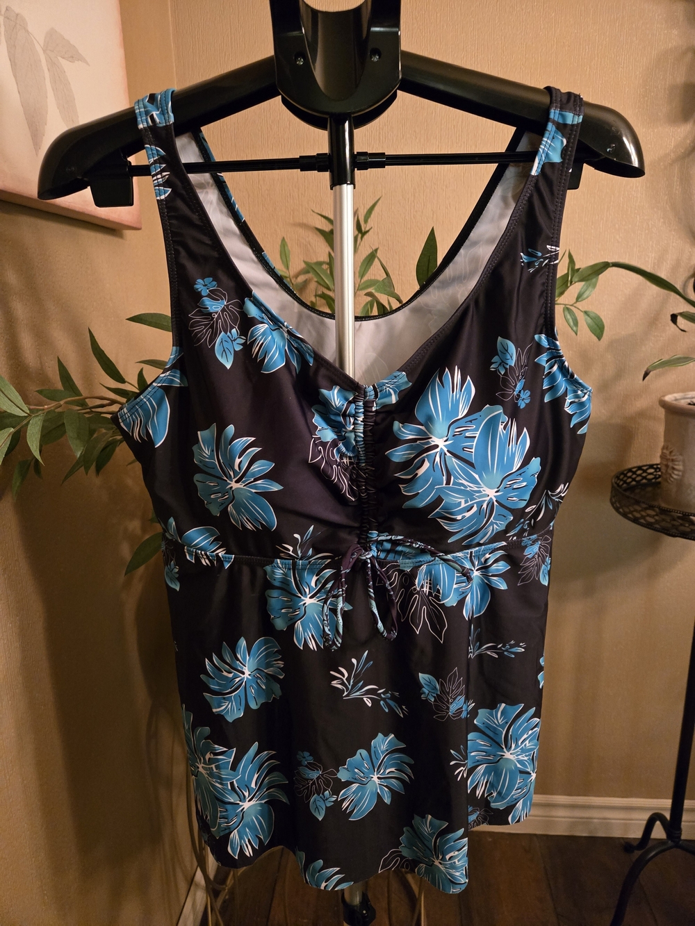 NWOT Floral Tankini Swim Top - Women